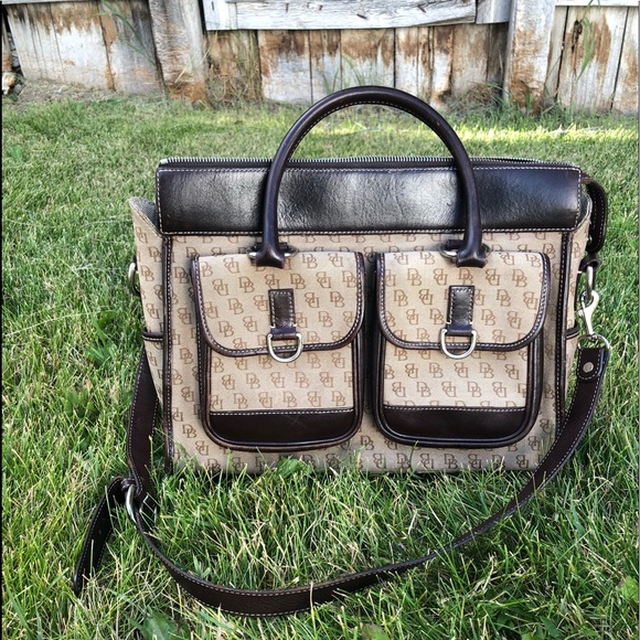 Dooney & Bourke Handbags - Dooney & Bourke double pocket canvas tote
